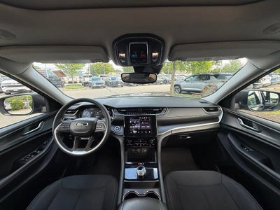 2023 Jeep Grand Cherokee Laredo X