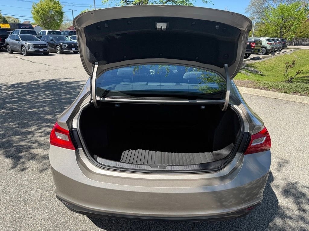 2022 Chevrolet Malibu LS