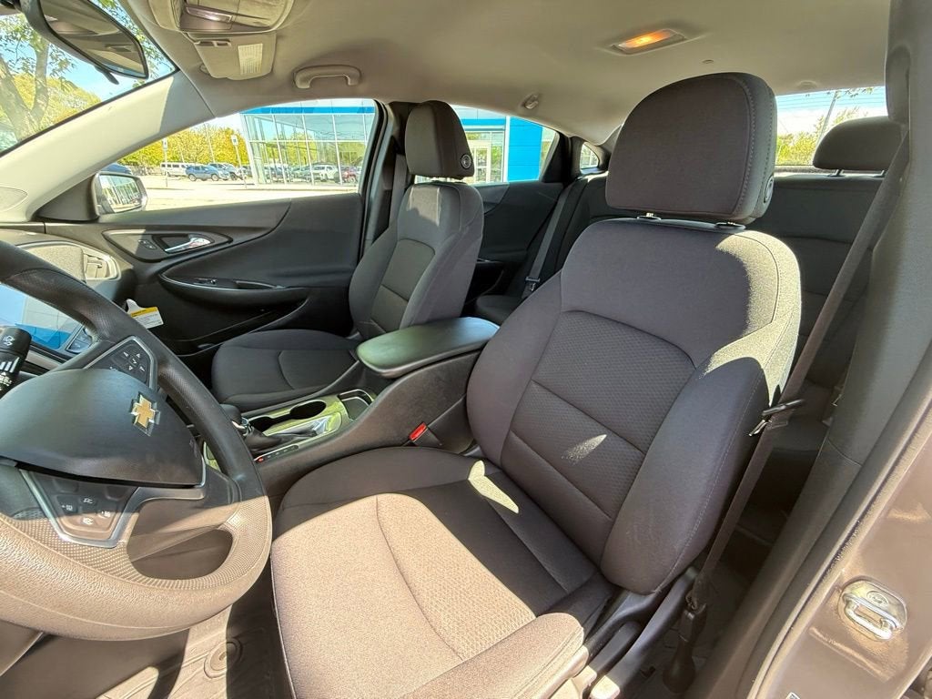 2022 Chevrolet Malibu LS