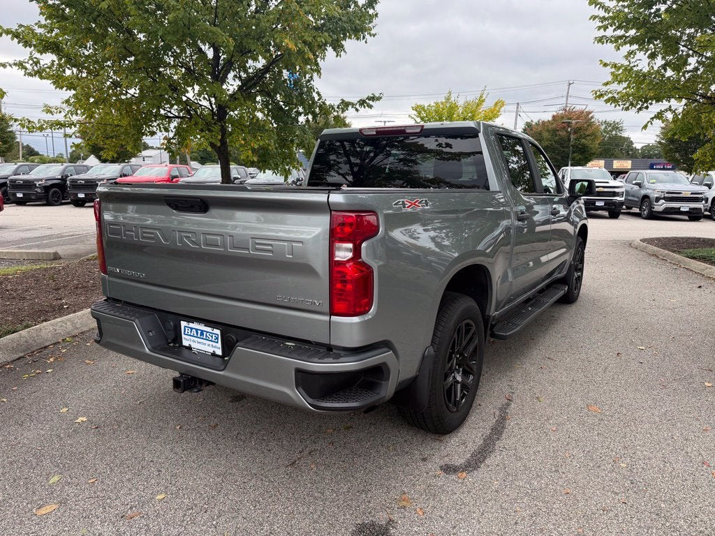 2024 Chevrolet Silverado 1500 Custom