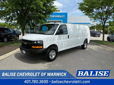 2025 Chevrolet Express Cargo WT