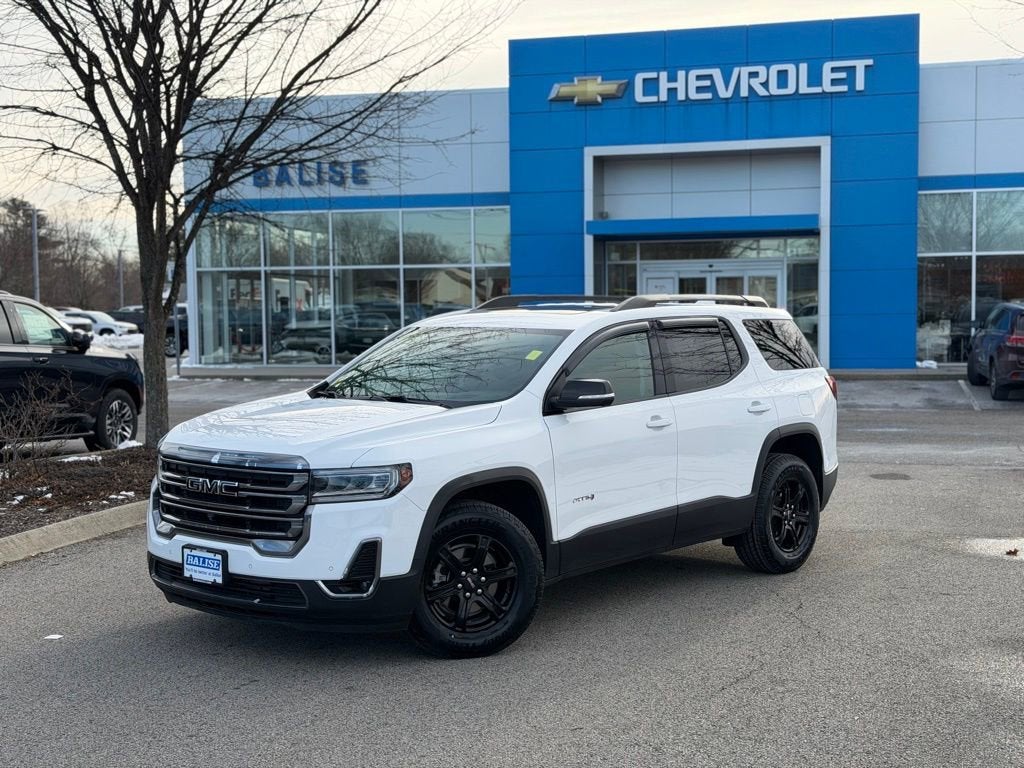 2023 GMC Acadia AT4