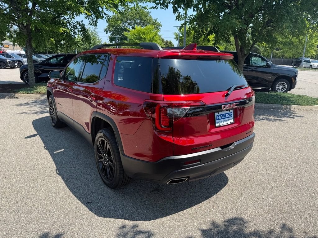 2023 GMC Acadia SLT
