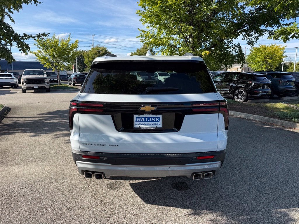 2027 Chevrolet Traverse LT