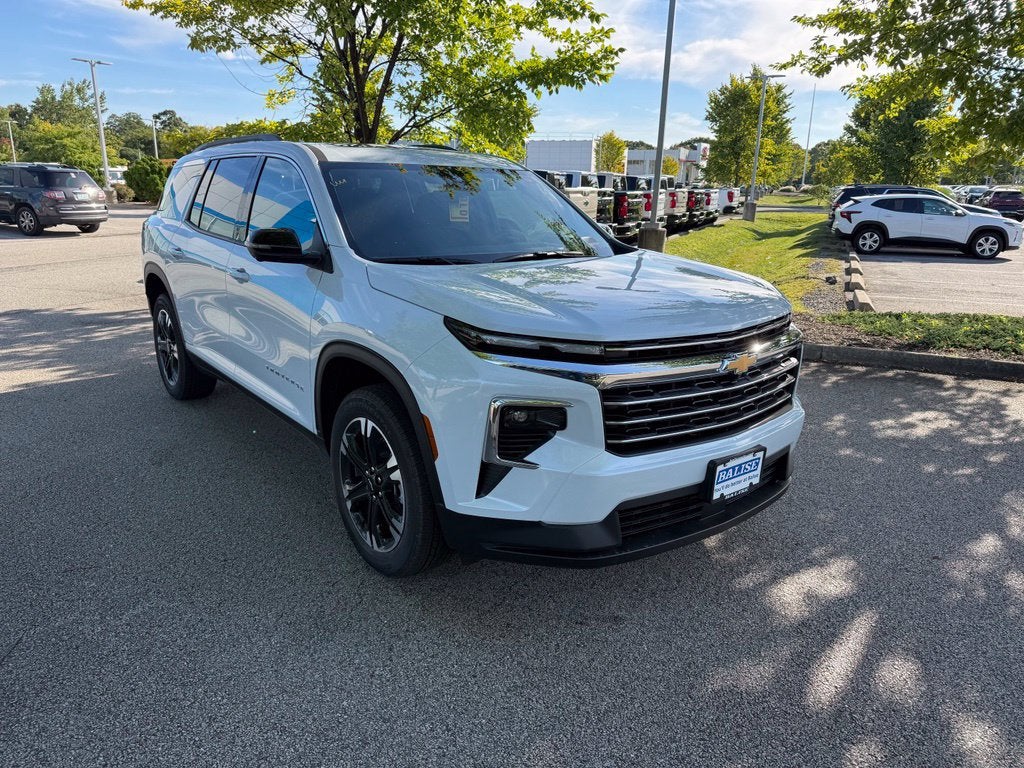 2027 Chevrolet Traverse LT