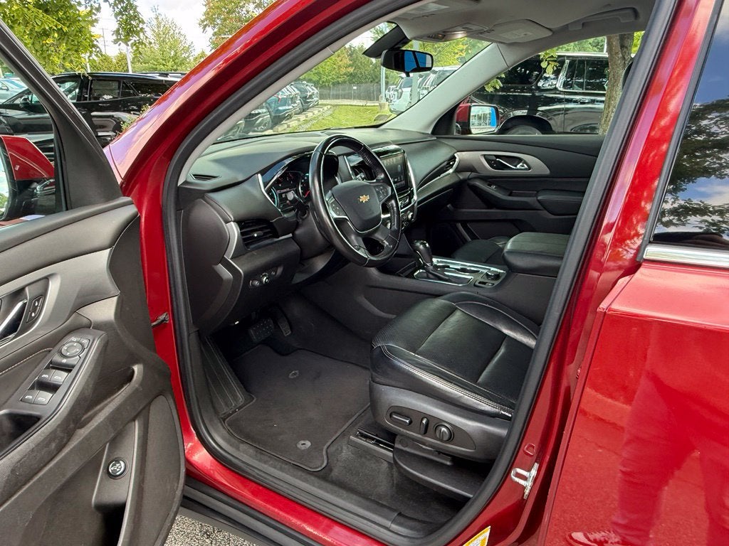 2018 Chevrolet Traverse LT Cloth