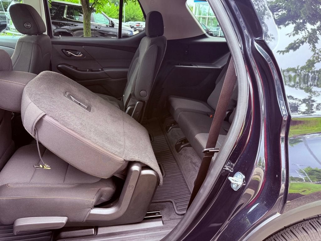 2020 Chevrolet Traverse LT Cloth