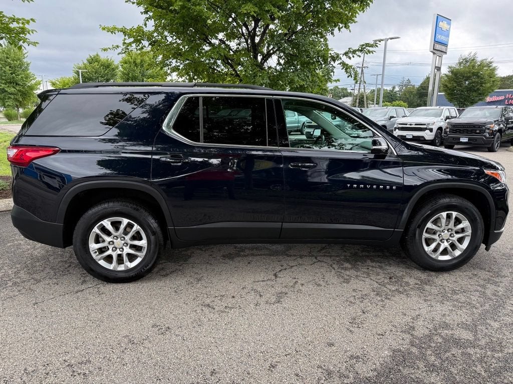 2020 Chevrolet Traverse LT Cloth