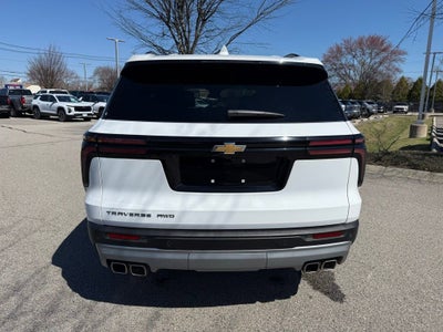 2025 Chevrolet Traverse LT