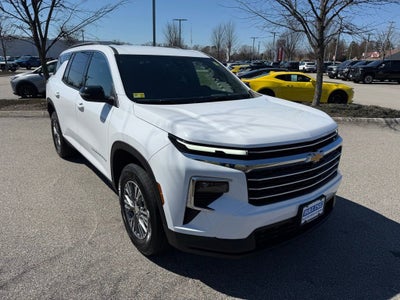 2025 Chevrolet Traverse LT