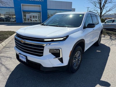2025 Chevrolet Traverse LT