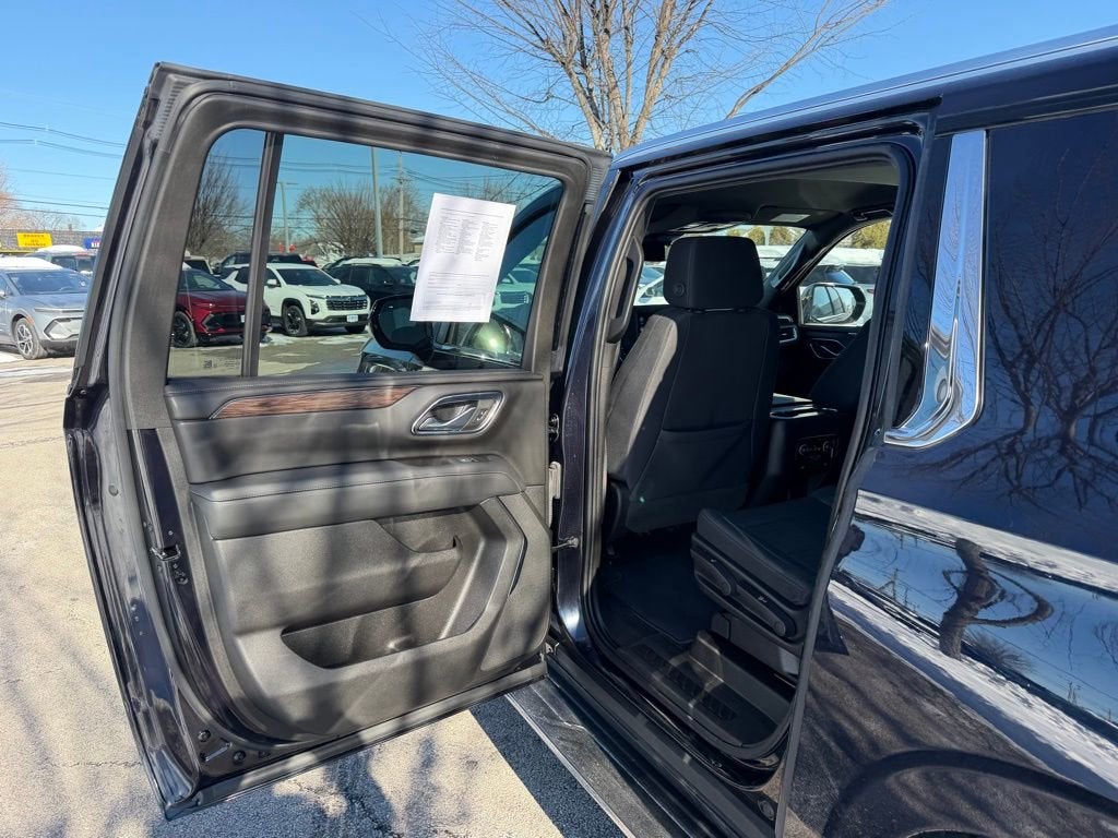 2023 Chevrolet Suburban LS