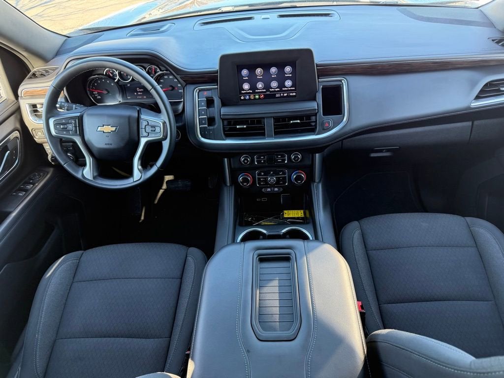 2023 Chevrolet Suburban LS