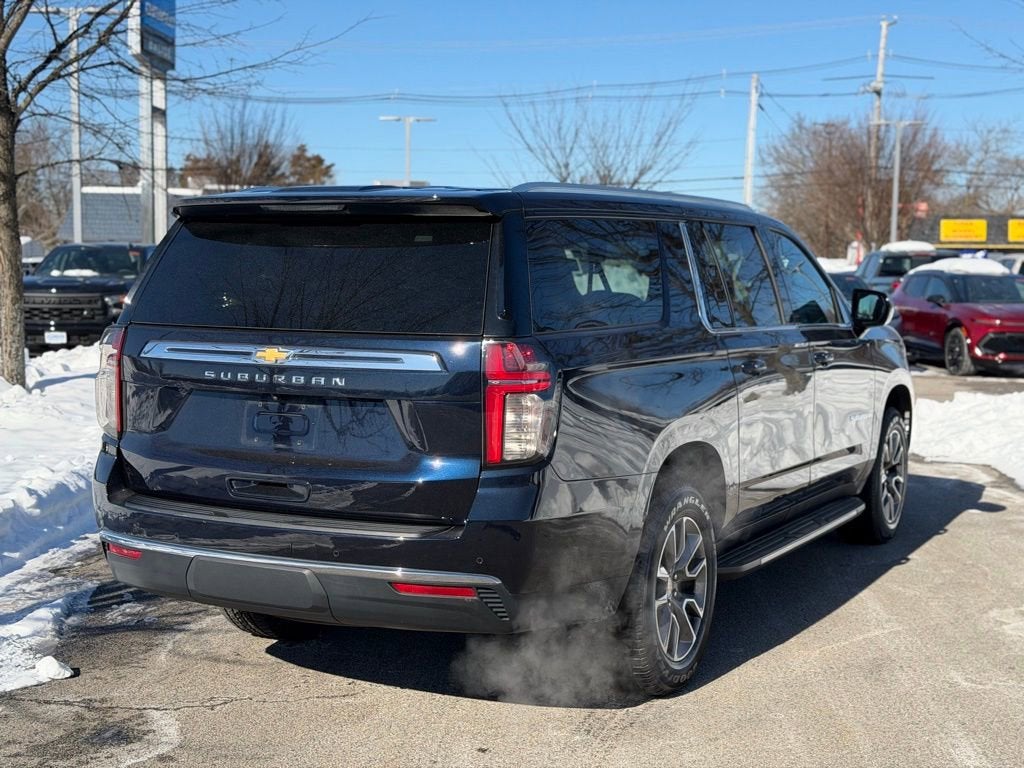 2023 Chevrolet Suburban LS
