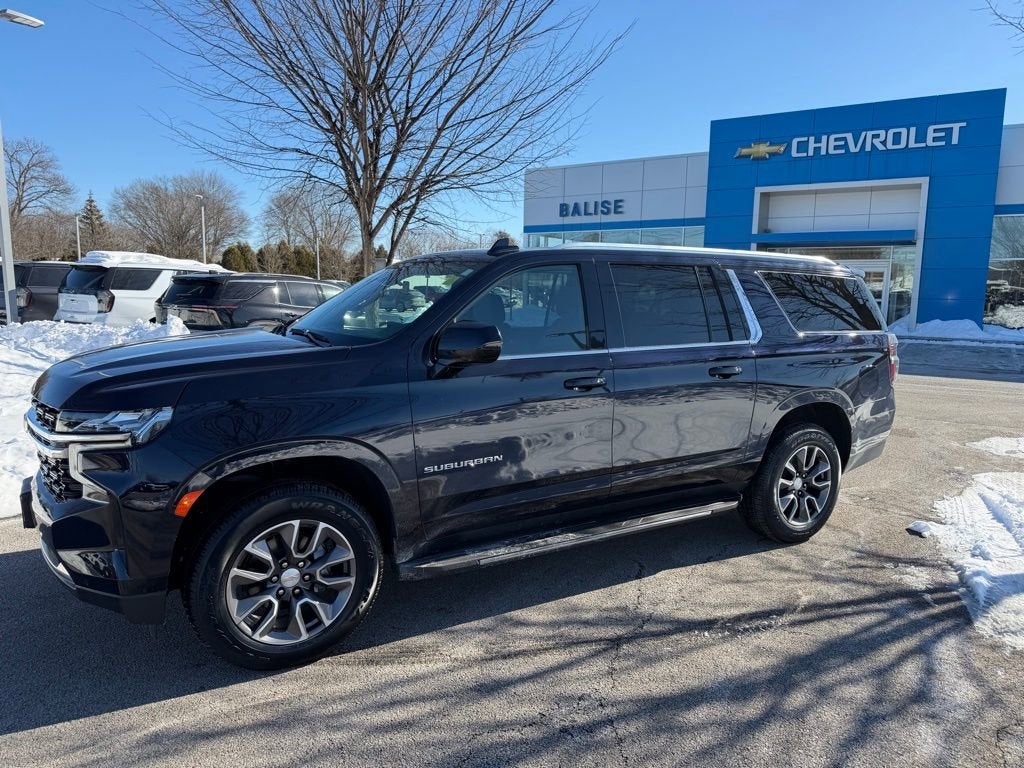 2023 Chevrolet Suburban LS