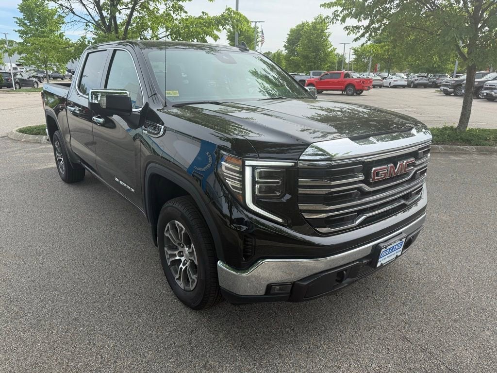 2025 GMC Sierra 1500 SLT