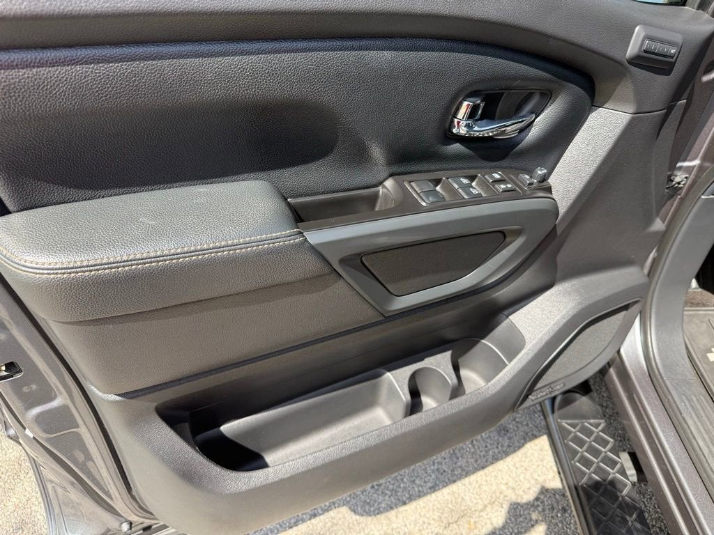 2018 Nissan Titan SL