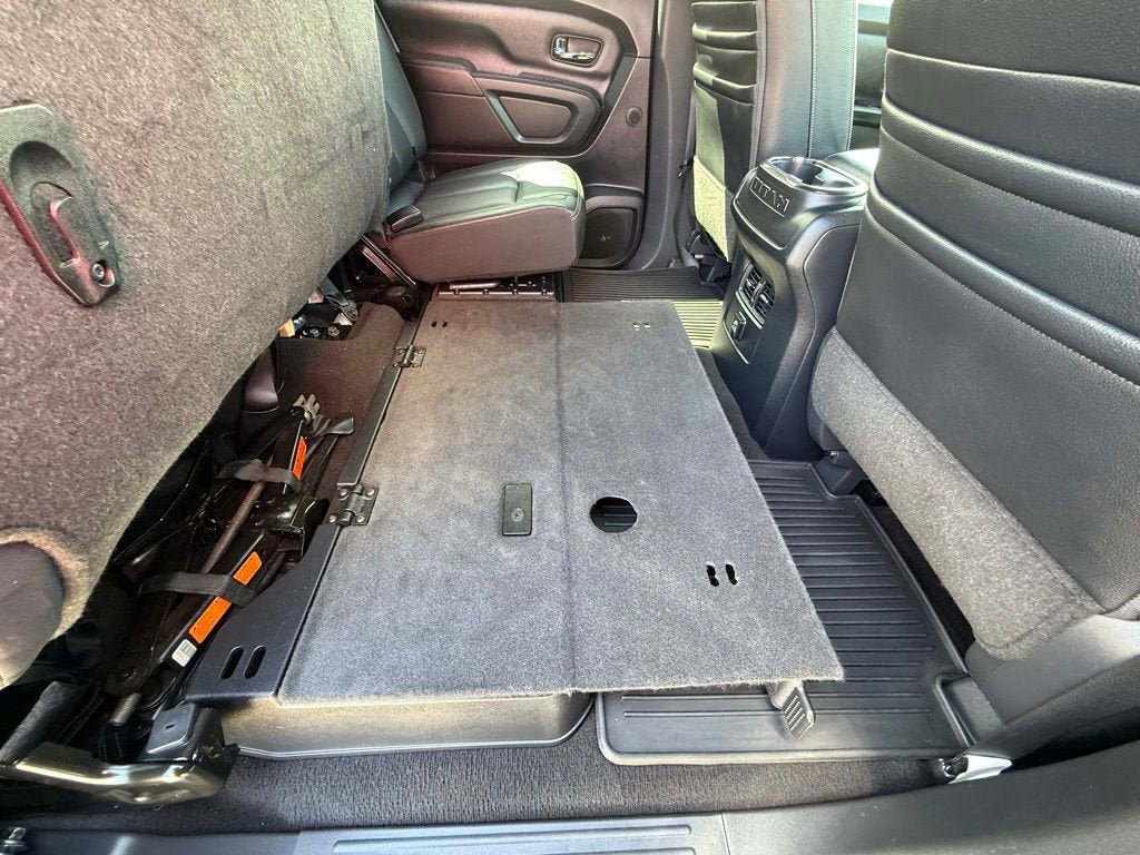 2018 Nissan Titan SL