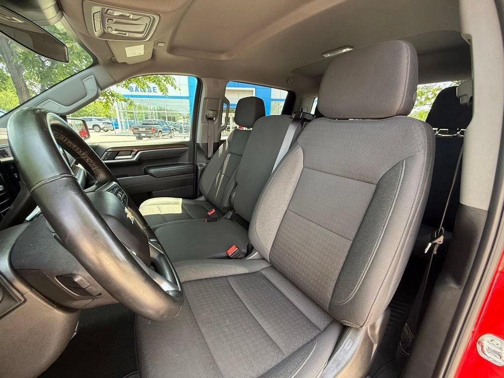 2025 Chevrolet Silverado 1500 LT