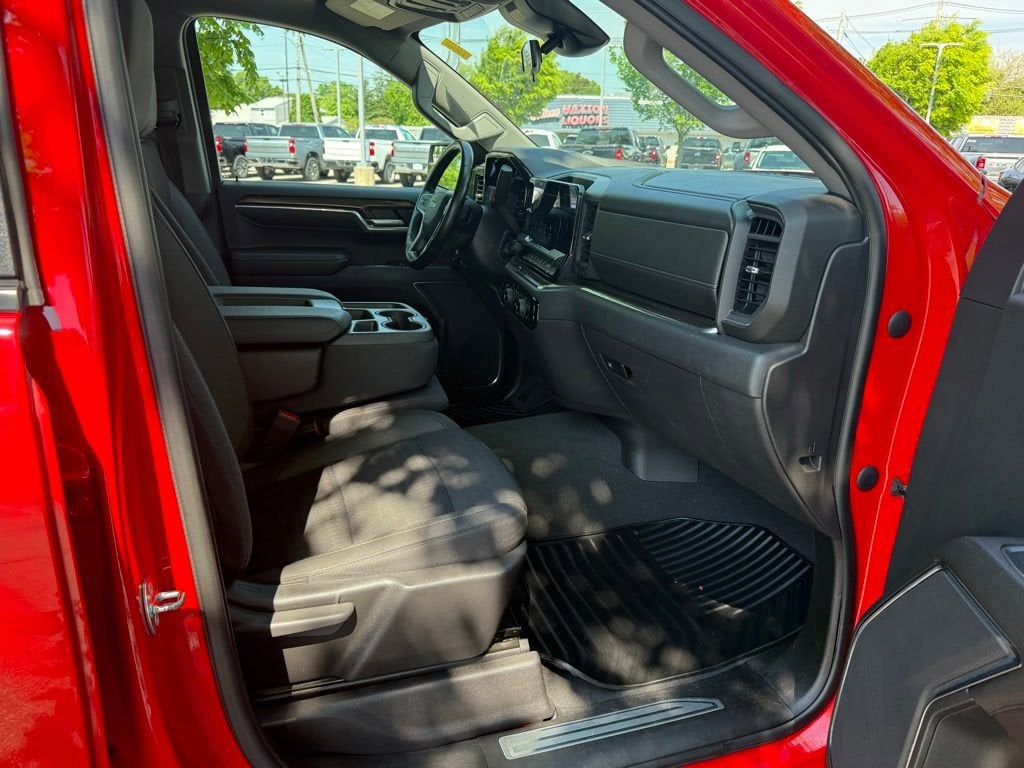 2023 Chevrolet Silverado 1500 LT (2FL)