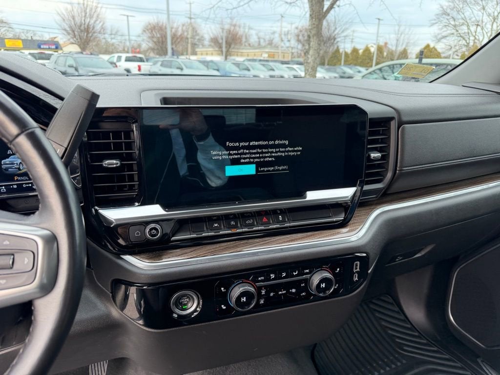 2022 Chevrolet Silverado 1500 LT (2FL)