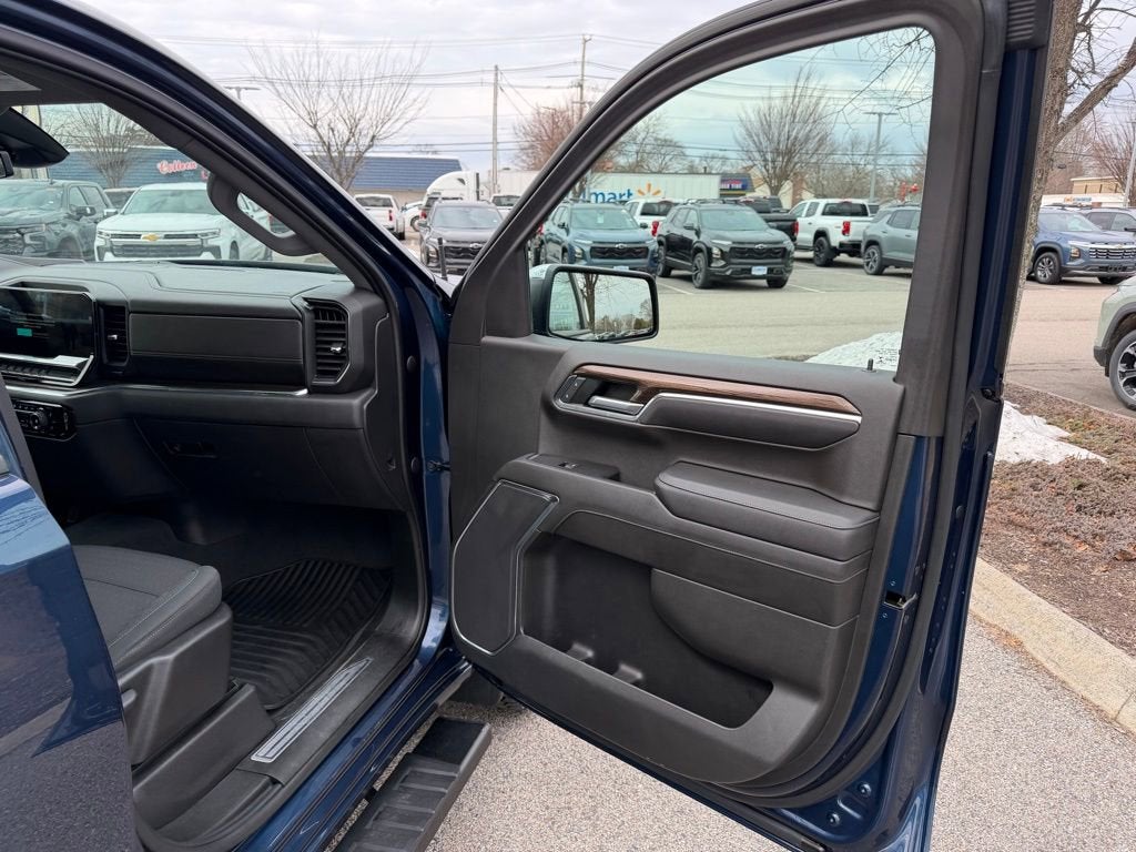 2022 Chevrolet Silverado 1500 LT (2FL)