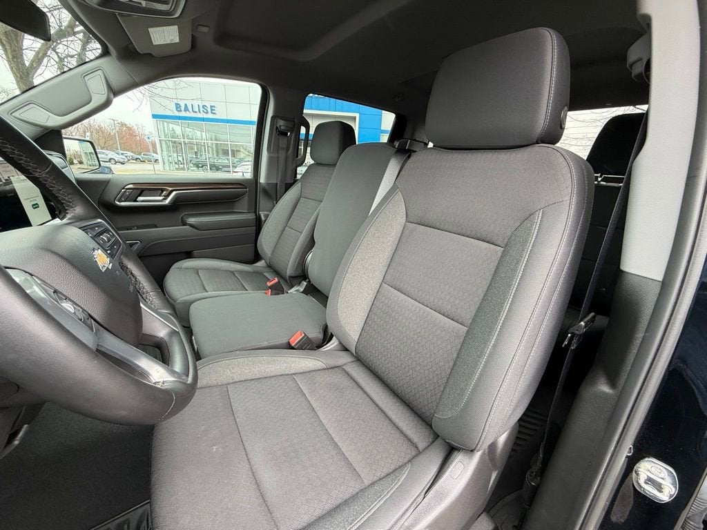 2024 Chevrolet Silverado 1500 LT (2FL)