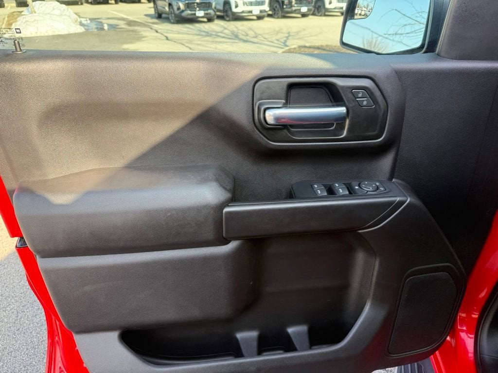 2023 Chevrolet Silverado 1500 Custom Trail Boss