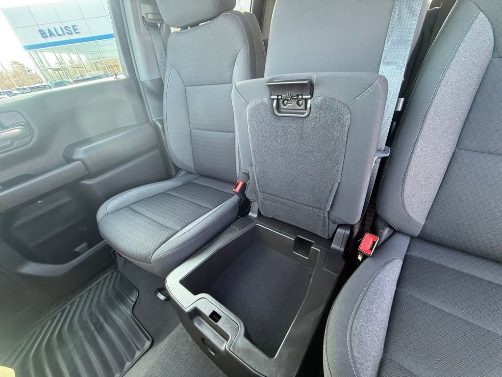 2023 Chevrolet Silverado 1500 Custom Trail Boss