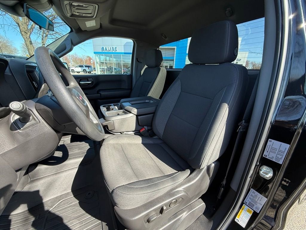 2025 GMC Sierra 1500 Pro