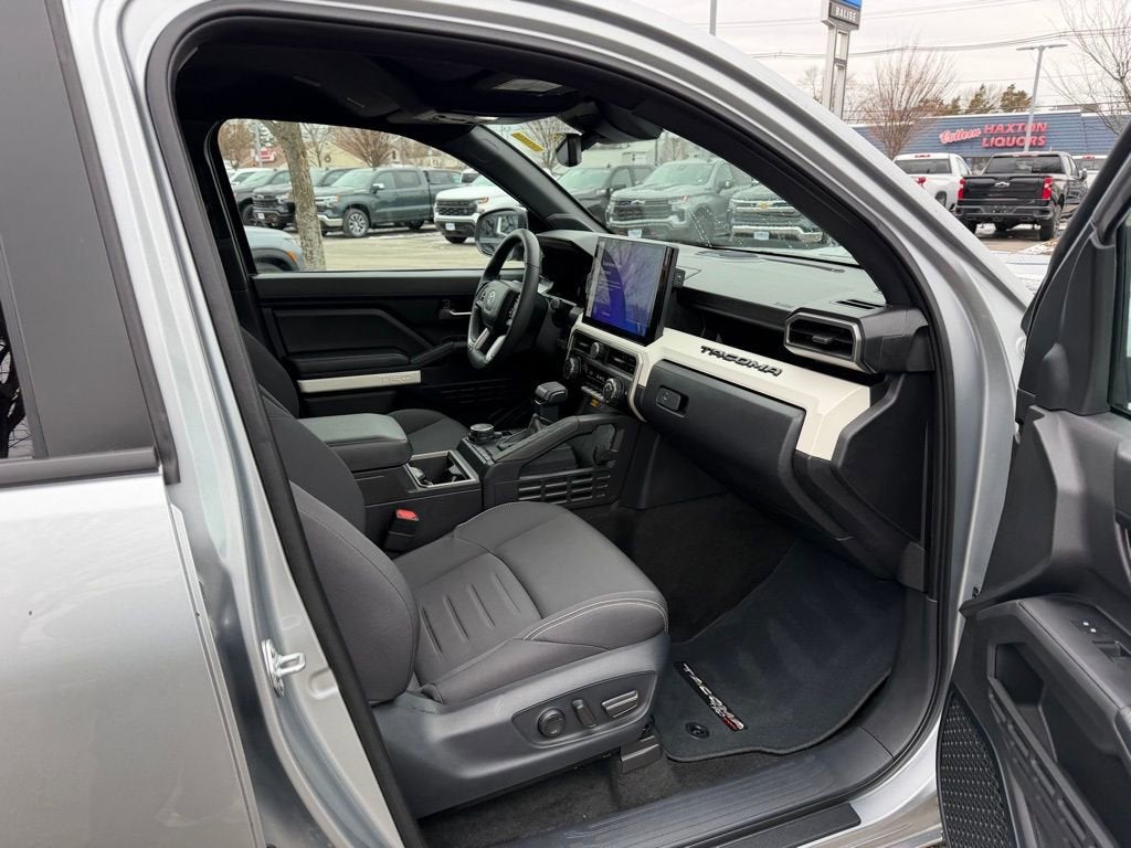 2024 Toyota Tacoma 4WD SR5