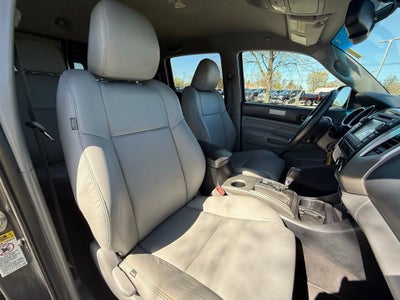 2013 Toyota Tacoma 4WD Double Cab Short Bed V6 Manual (Natl)