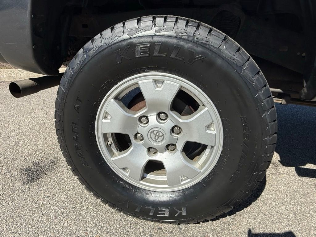 2013 Toyota Tacoma 4WD Double Cab Short Bed V6 Manual (Natl)