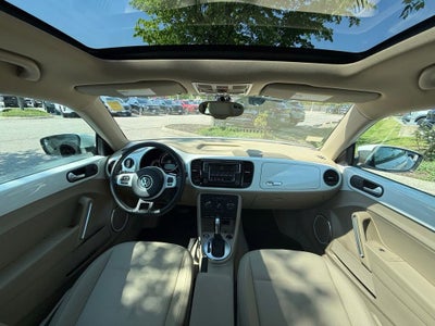 2016 Volkswagen Beetle 1.8T SE