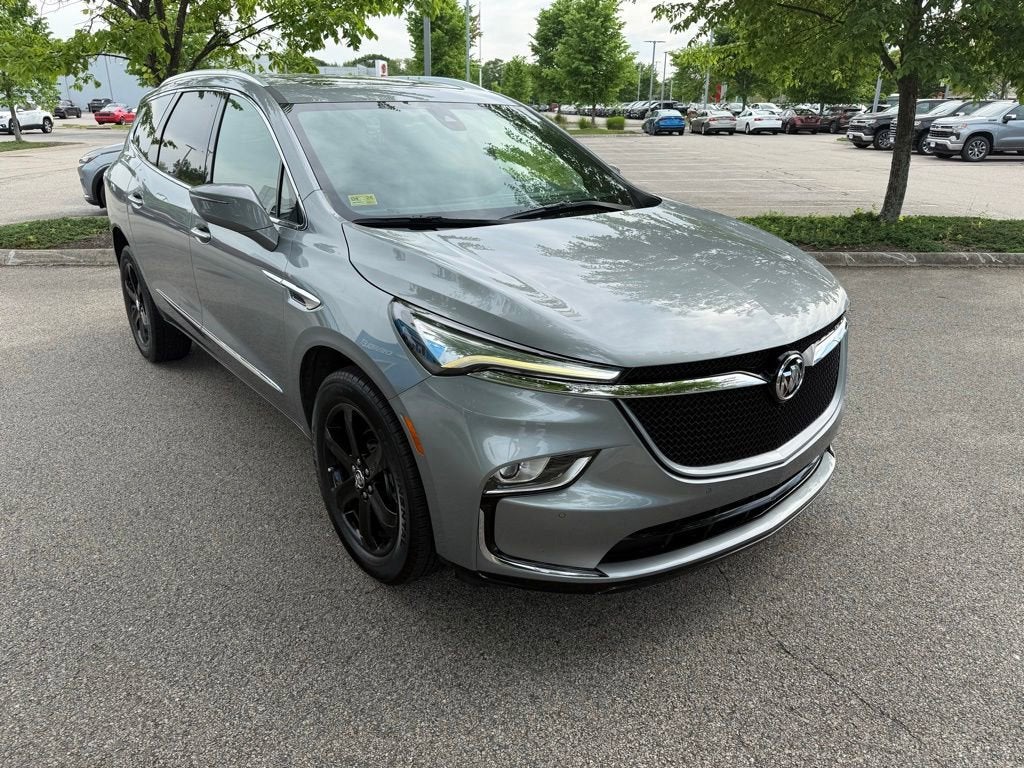 2023 Buick Enclave Essence