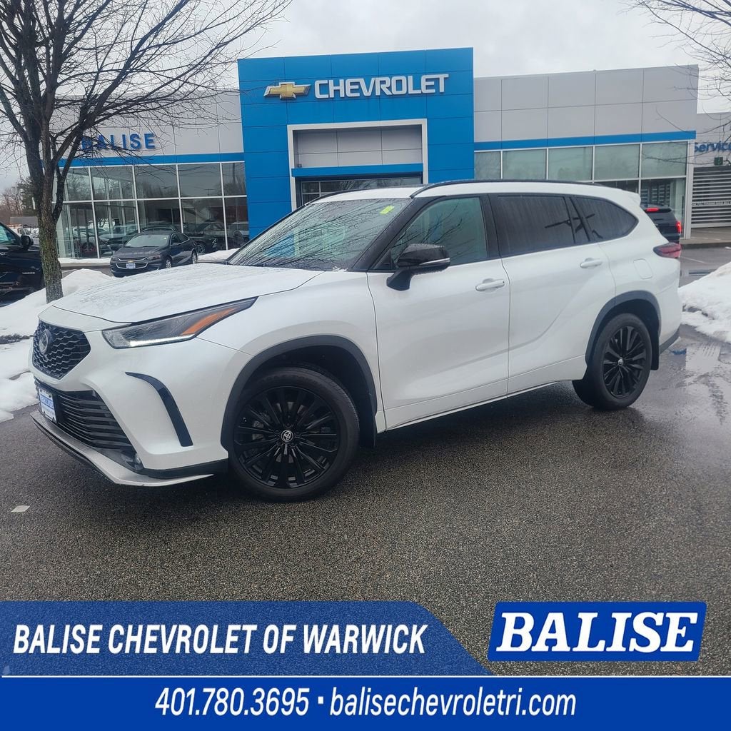 2024 Toyota Highlander LE