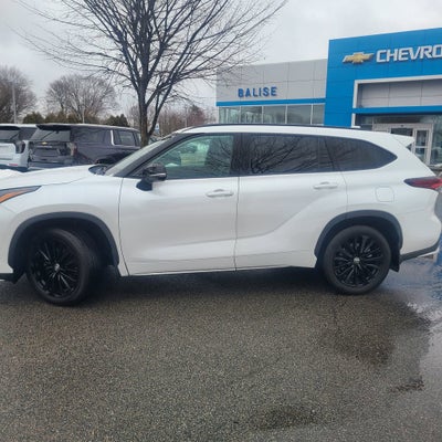 2024 Toyota Highlander LE