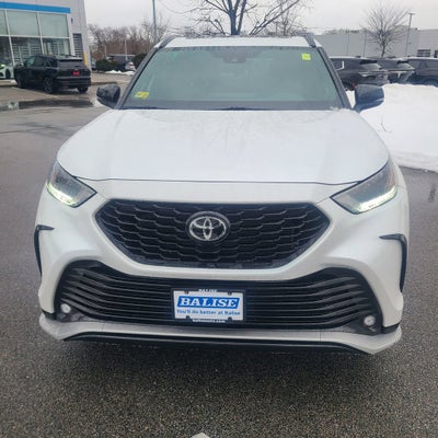 2024 Toyota Highlander LE