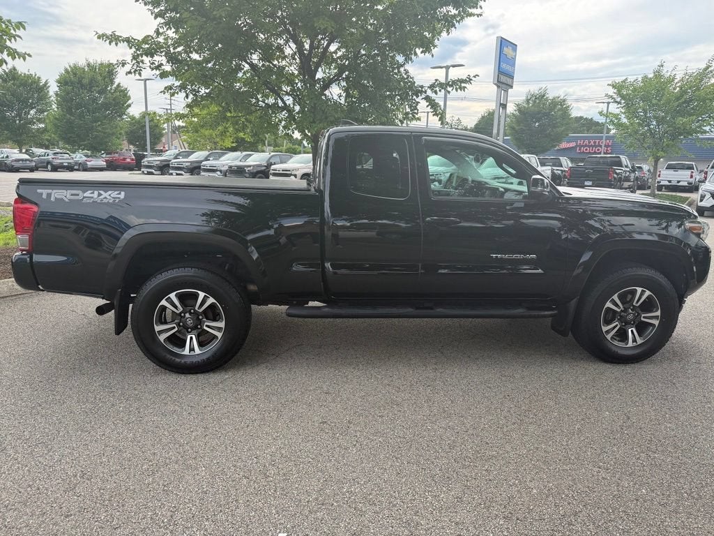 2017 Toyota Tacoma SR5