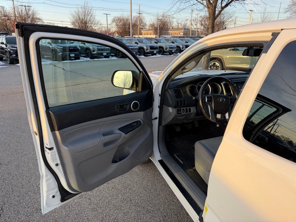 2014 Toyota Tacoma 2WD Access Cab Standard Bed I4 Manual (Natl)