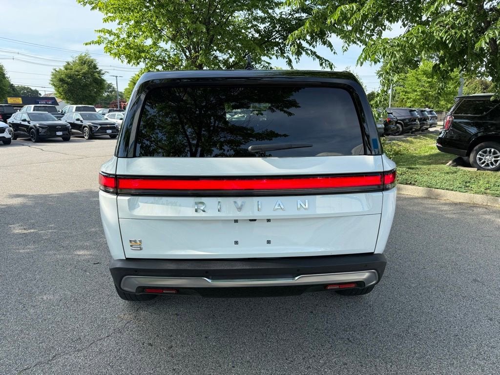 2023 RIVIAN R1S Adventure