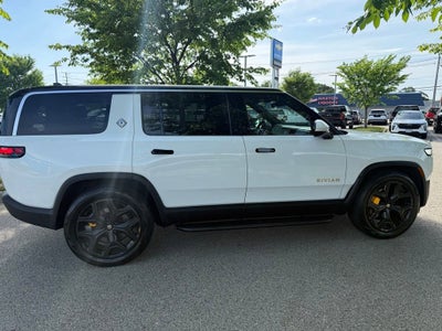 2023 RIVIAN R1S Adventure