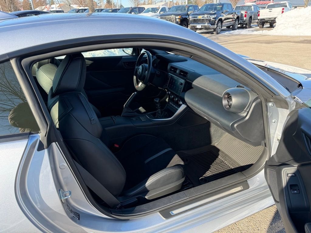 2025 Toyota GR86 Premium