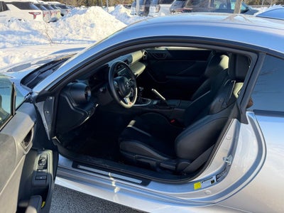 2025 Toyota GR86 Premium