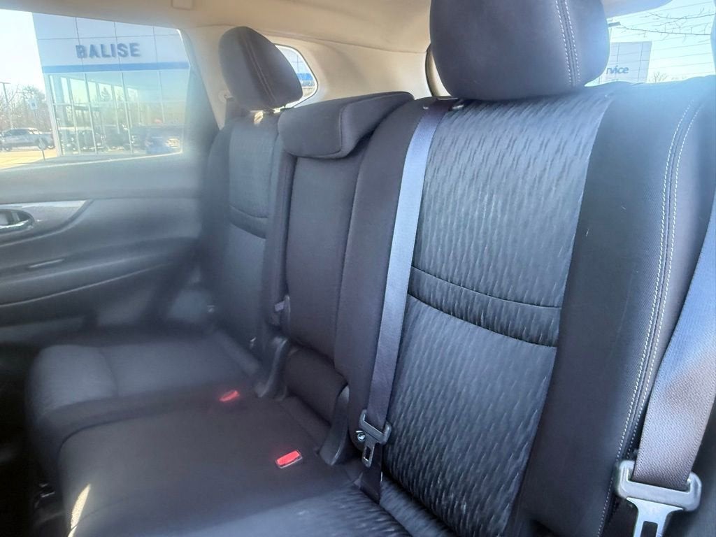 2017 Nissan Rogue SV