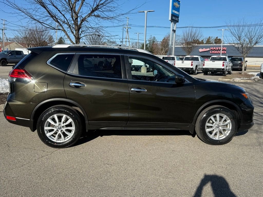 2017 Nissan Rogue SV