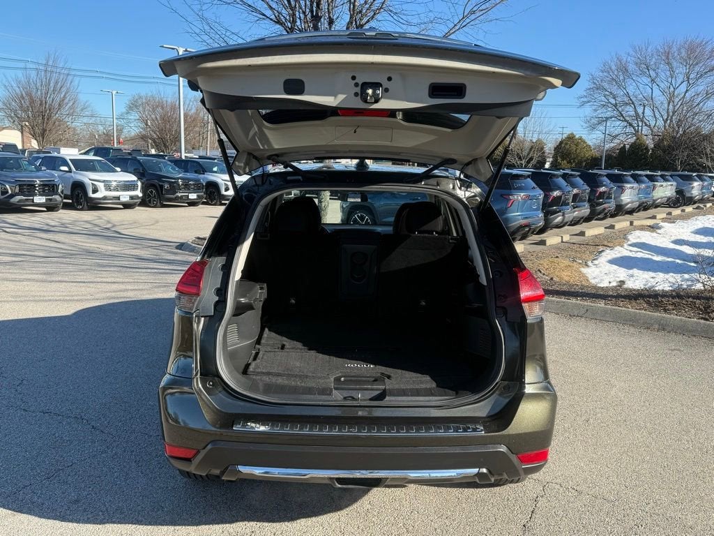 2017 Nissan Rogue SV