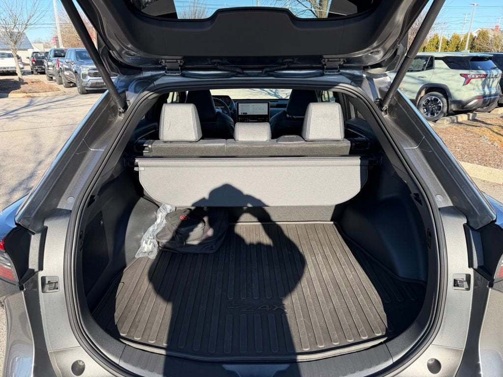 2025 Toyota bZ4X XLE