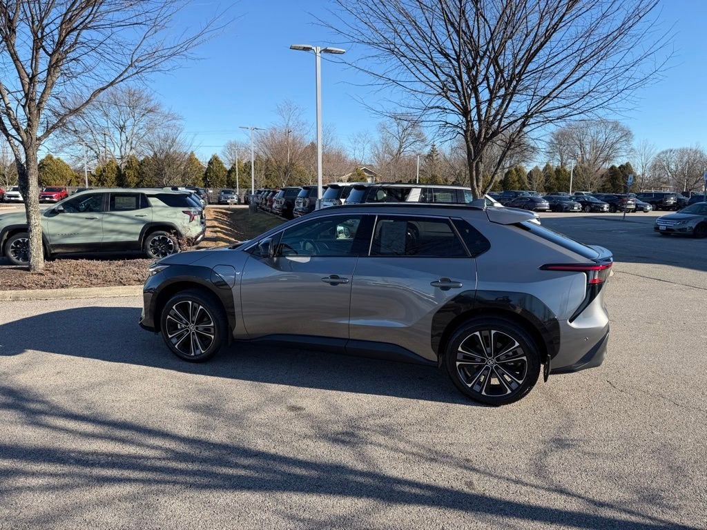 2025 Toyota bZ4X XLE