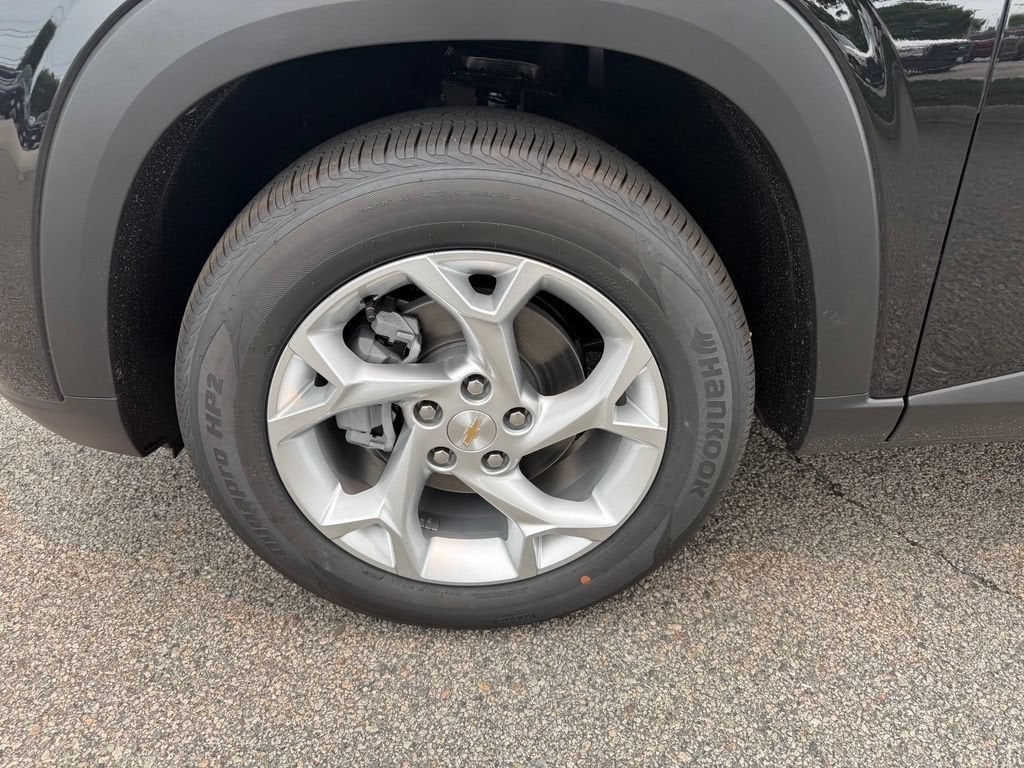 2026 Chevrolet Trax LS - Photo 29